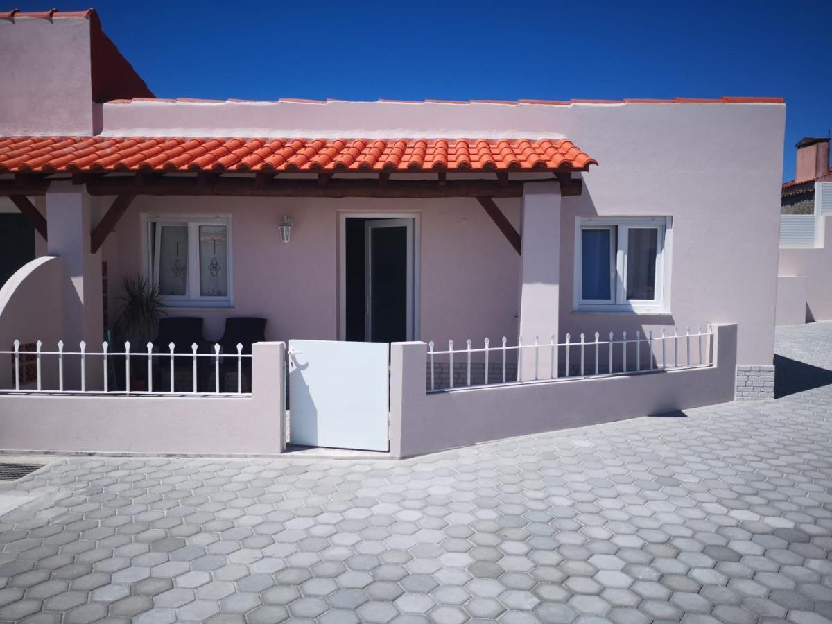 Feather House Hébergement de vacances São Bartolomeu